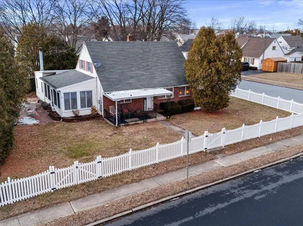 709 Tuckerton Ave, Temple, PA 19560