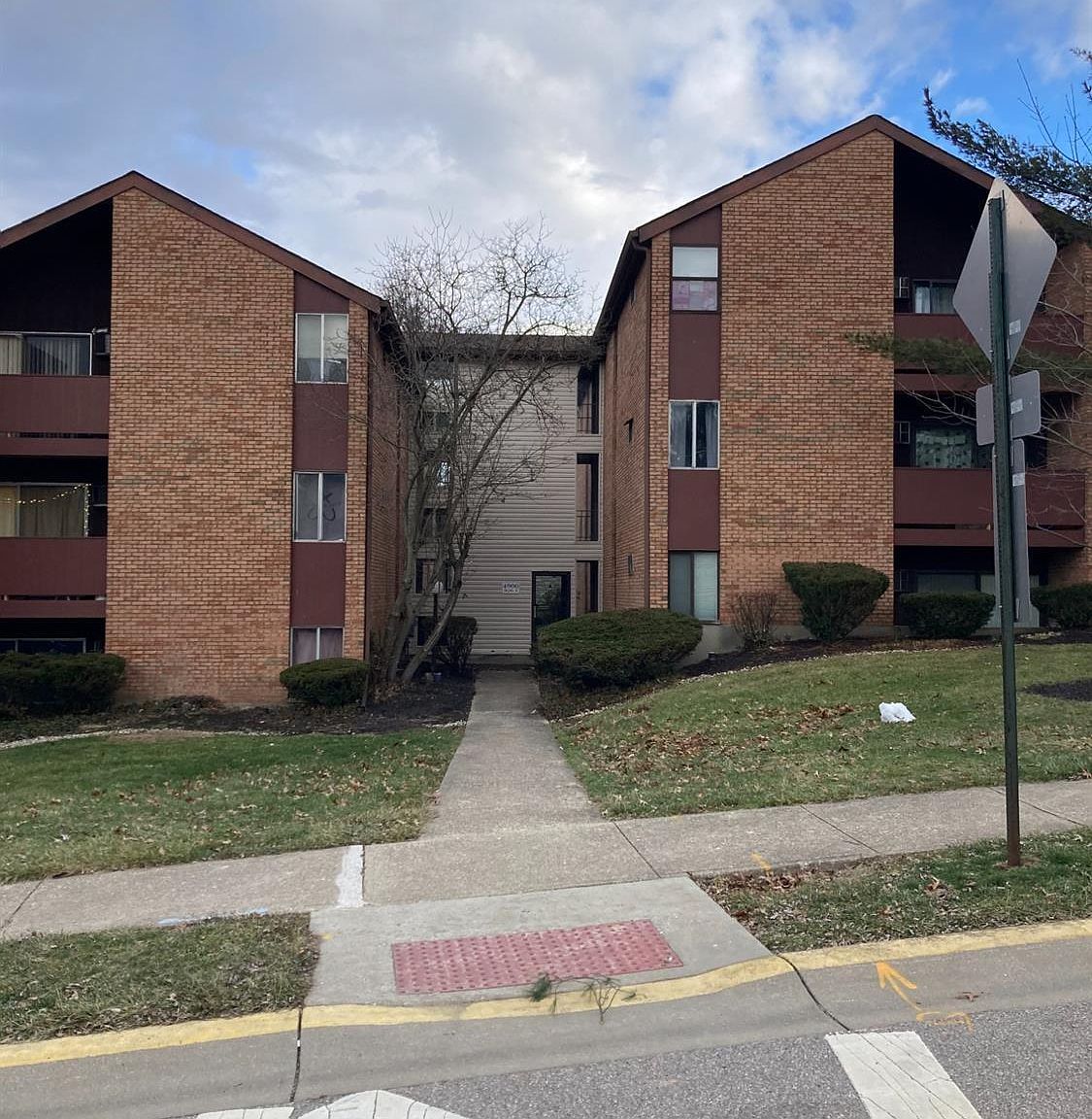 4900 Chalet Dr UNIT 810, Saint Bernard, OH 45217 Zillow
