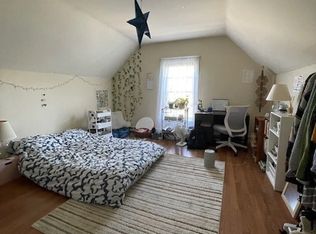 83 Brookes Ave #4, Burlington, VT 05401