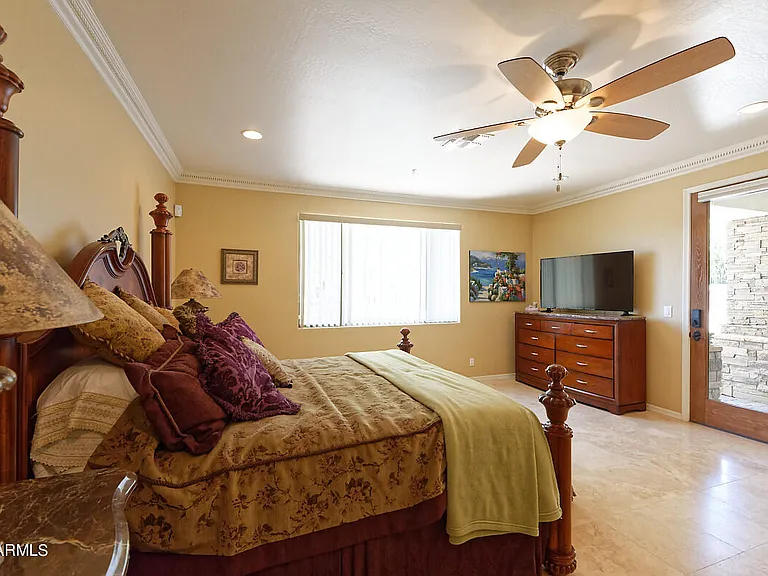 10220 E Cochise Dr — Photo 9