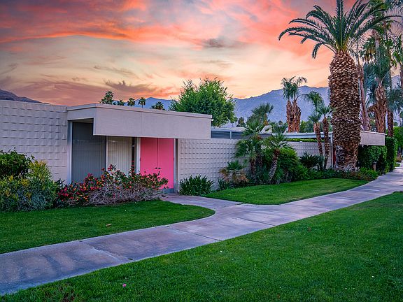4th image of 322 Desert Lakes Dr