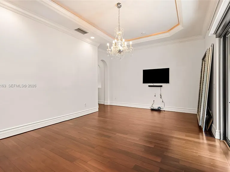 5838 SW 50th St — Photo 17