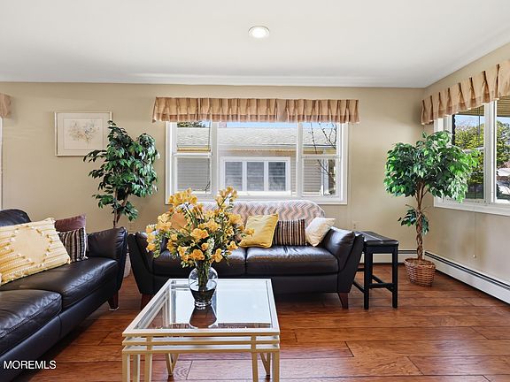 3rd image of 78 Pulaski Boulevard