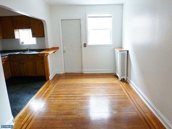 4th image of 1825 Belfield Ave