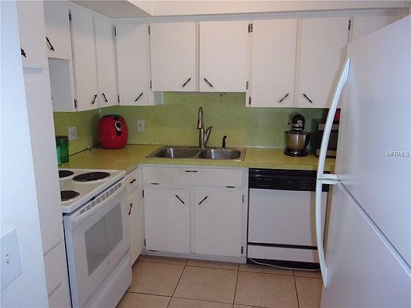 5th image of 2370 Jamaican St APT 22