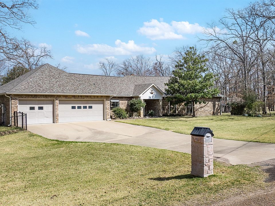 1st image of 101 E Beverly Dr