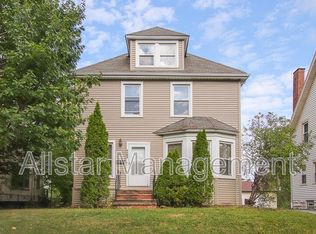 3195 Whitethorn Rd, Cleveland Heights, OH 44118