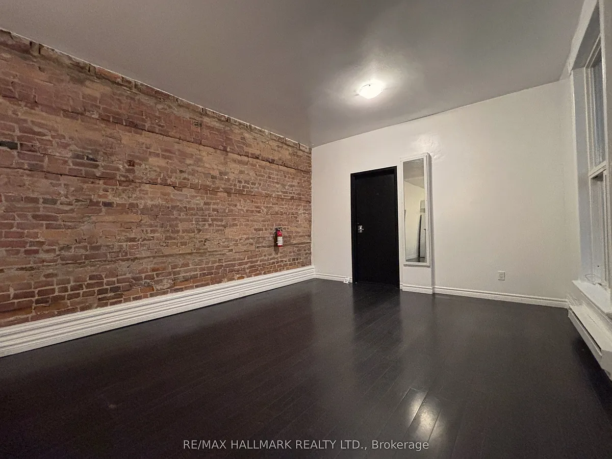 Building Photo - 122 Baldwin St #2