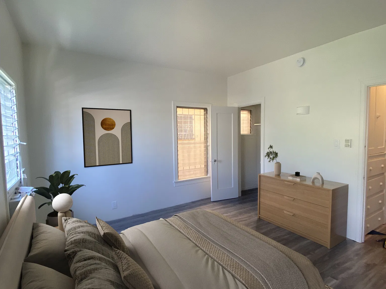 431 N Stanley Ave — Photo 4
