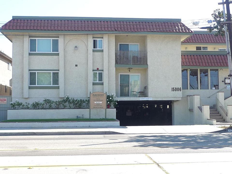 1st image of 15006 Inglewood Ave APT 10