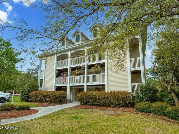 3350 Club Villas Dr 1302, Southport, NC 28461