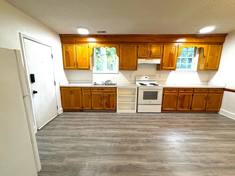3225 Wilton Rd — Photo 10