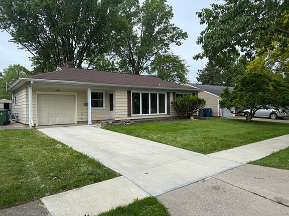 2nd image of 9047 Newkirk Dr