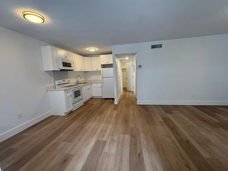 2910 Pierce St #103 — Photo 12
