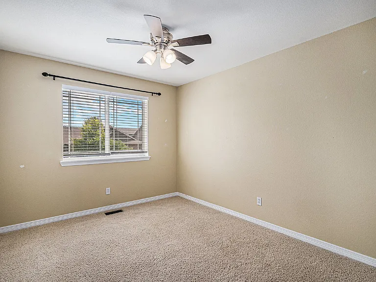 8699 S Addison Way — Photo 16