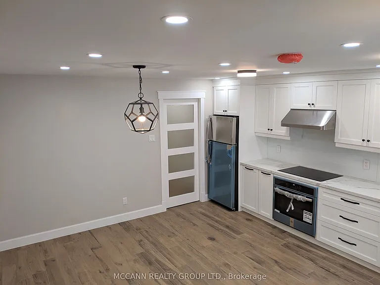 93 Dunn Ave #3 — Photo 4