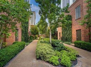 597 Lexington Club Ct APT 404, Memphis, TN 38117