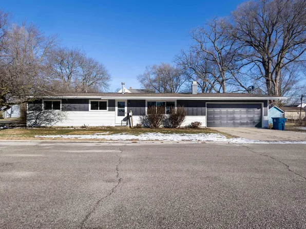 527 W Arnold St, Bluffton, IN 46714