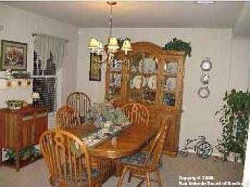 4th image of 902 Magnolia Crst