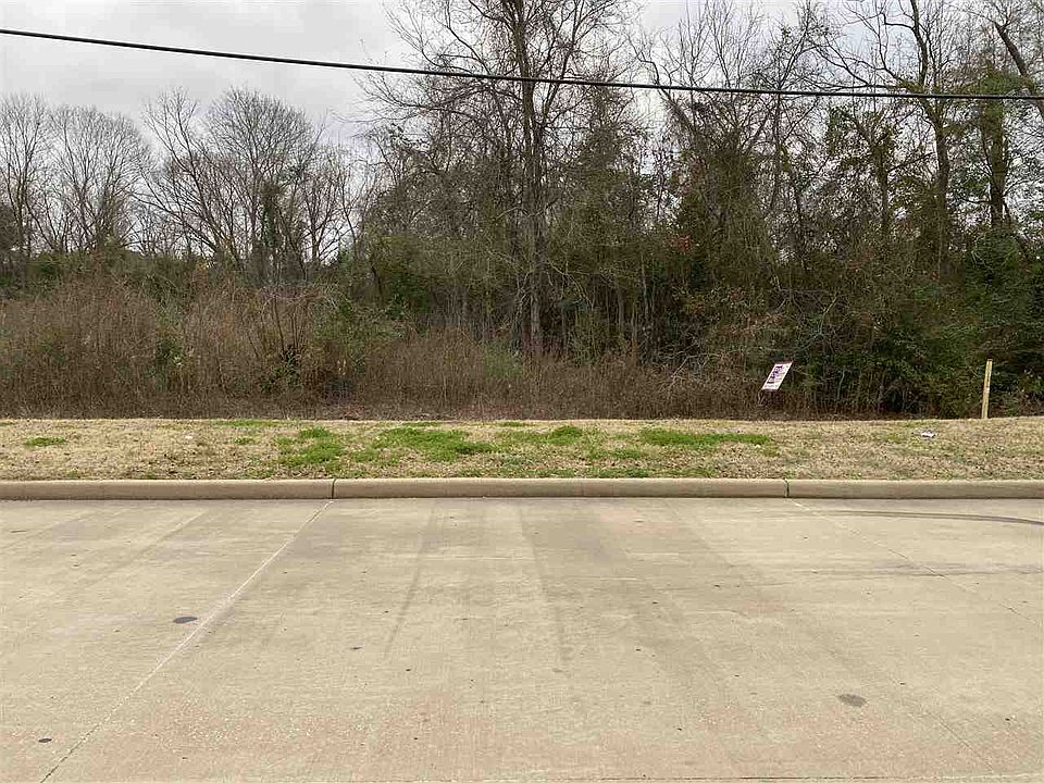 2nd image of 610 N Mill St