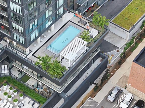 4th image of 370 Martha St #2104
