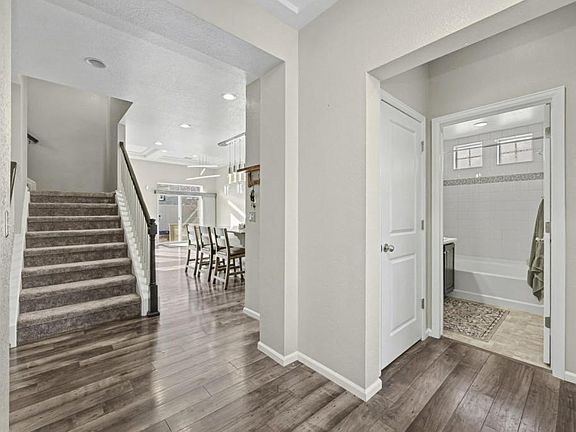 3rd image of 4854 Saddlewood Cir