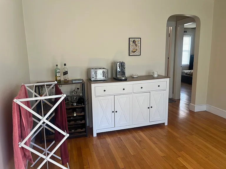 86 Burnham St #1 — Photo 5