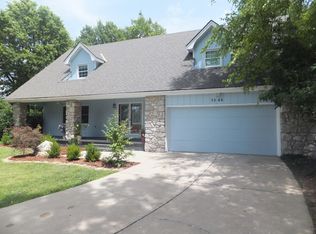1346 S Raintree Pl, Springfield, MO 65809