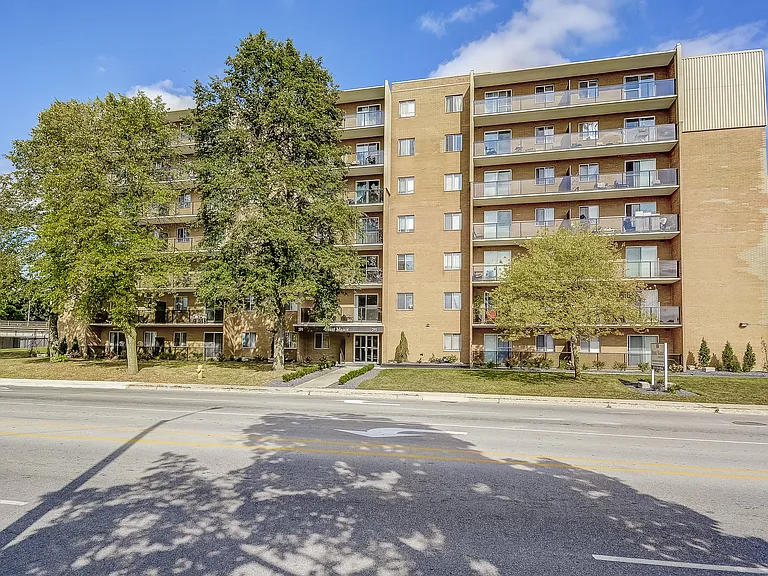 291 Brant Ave — Photo 4
