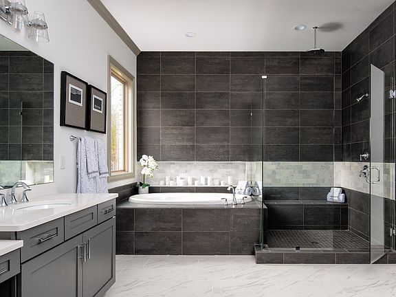 Owner s Bath