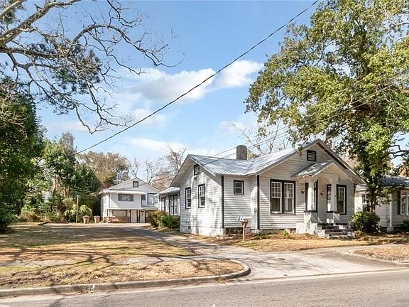 2nd image of 54 Houston St