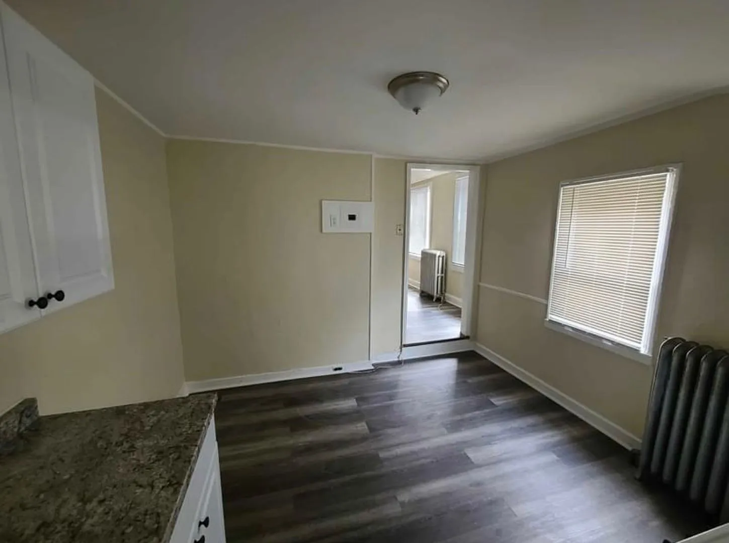 274 S Loudon Ave — Photo 2