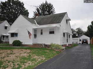 11712 McCracken Rd, Garfield Heights, OH 44125