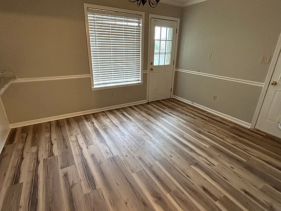 4th image of 7114 Goodman Ridge Dr