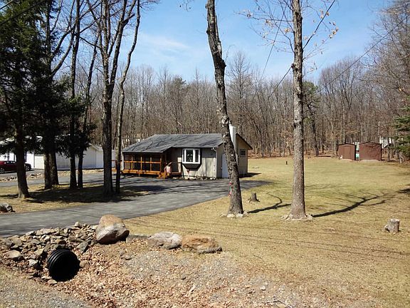 2nd image of 95 Hunter Ln