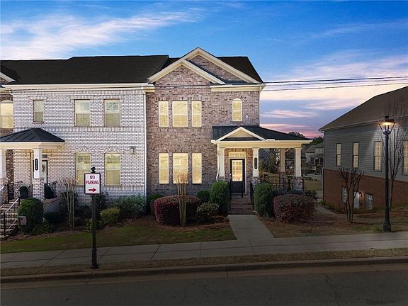 5th image of 3516 Hardy St