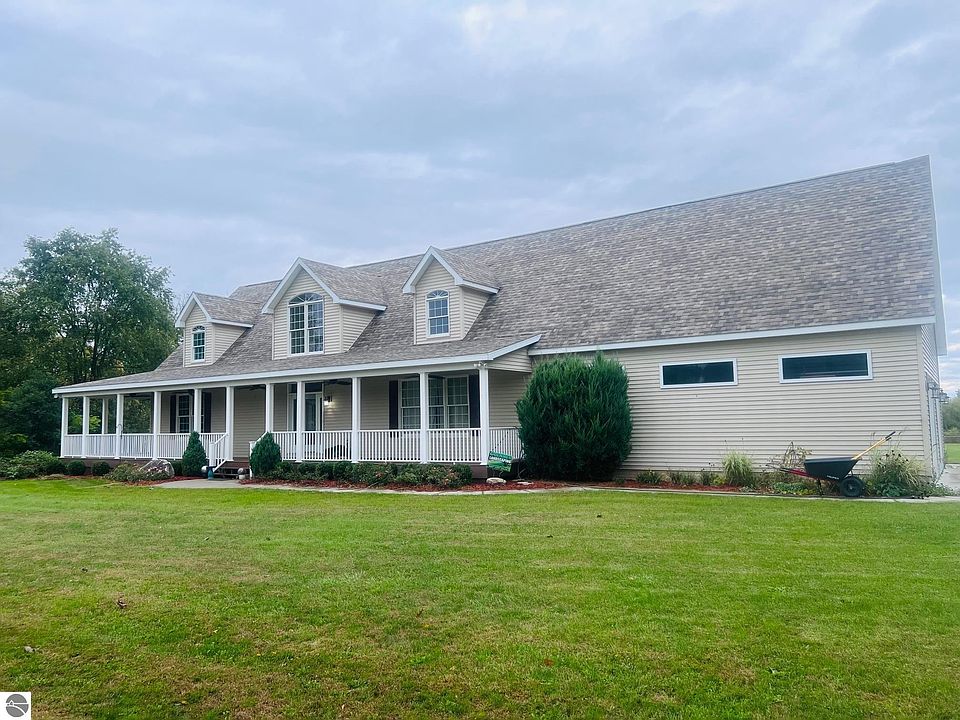 921 S Whiteville Rd, Mount Pleasant, MI 48858 | Zillow