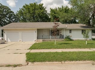 813 8th Ave SE, Austin, MN 55912