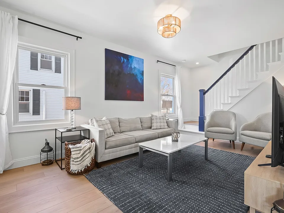 13 Arthur Ave