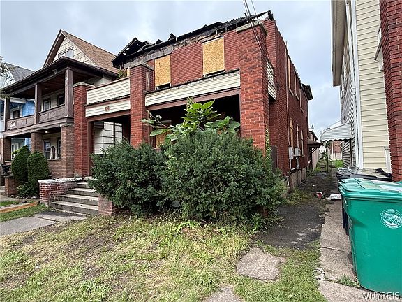 2nd image of 614 17th St