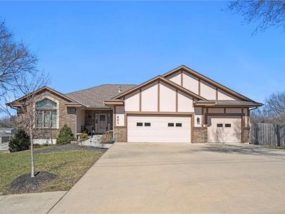 903 Wright St, Pleasant Hill, MO, 64080