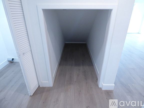 5th image of 1256 N Hobart Blvd #1256