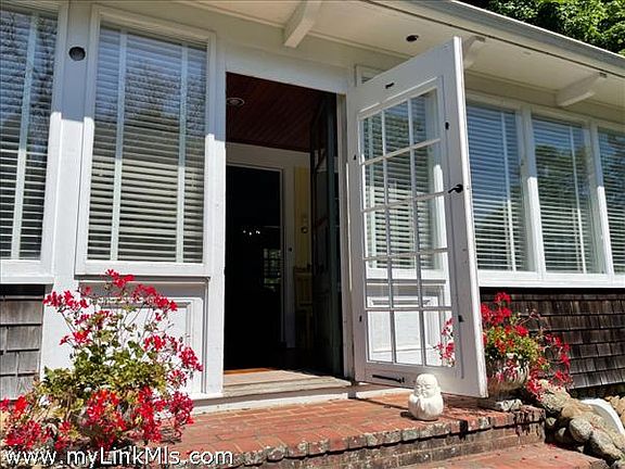 Entryway to 3 Season Porch