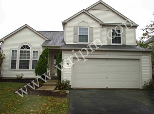 2363 Nantucket Ln, Elgin, IL 60123