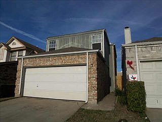 5th image of 923 Fairbanks Cir