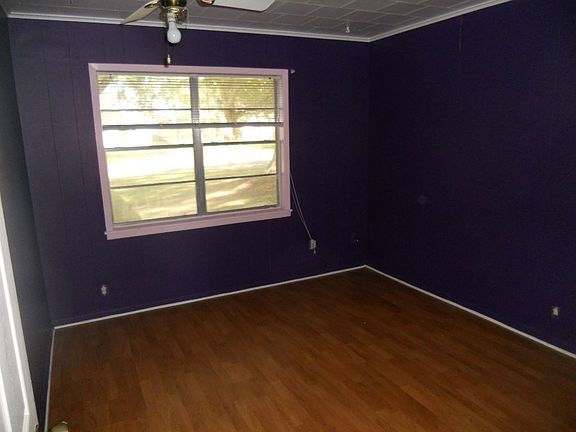 3rd image of 1808 Ike St