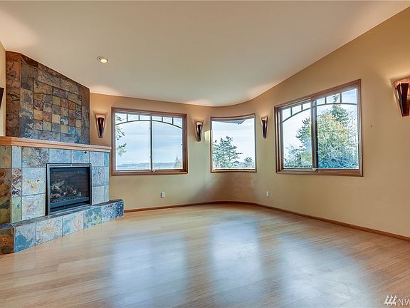 4th image of 1242 Eagle Crest Dr
