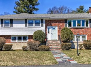 95 Rosemary Rd, Dedham, MA 02026