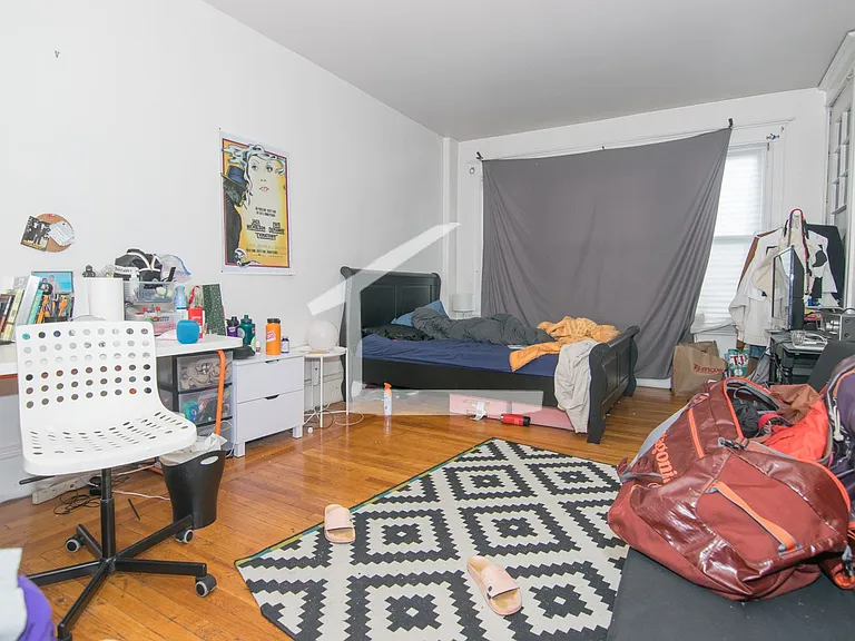 6 Ashford St #1A — Photo 3