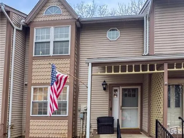 110 Independence Ct, Bethlehem, PA 18020